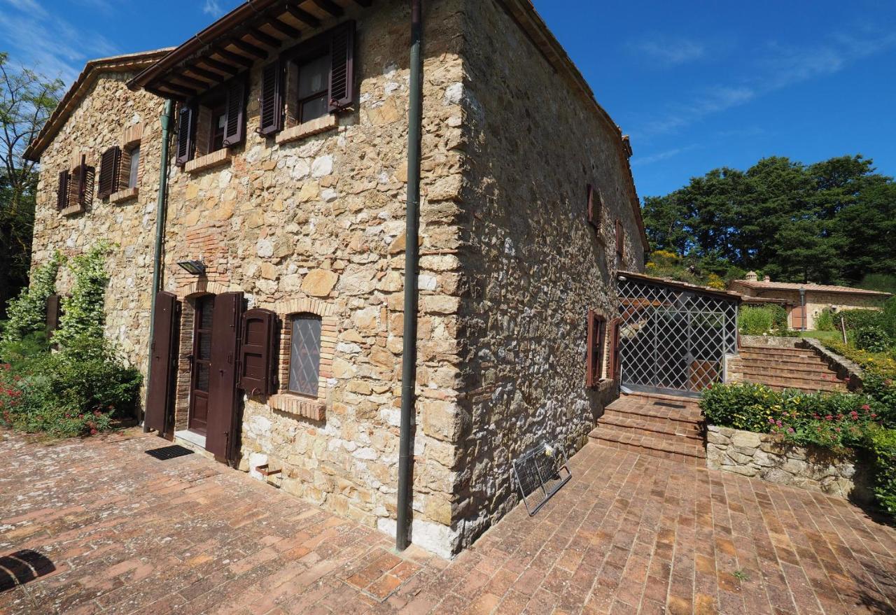 Sassi Bianchi Guest House Sensano Exterior photo